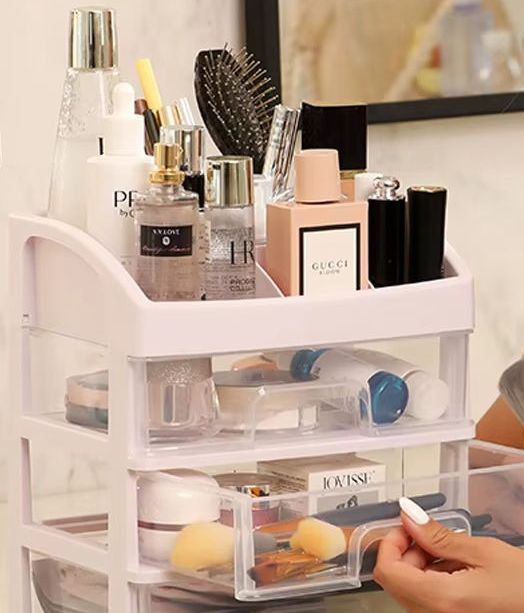 Makeup%20%7C%20Jewelry%20Storage%20Holder%20Box%20with%201/2%20Big%20Drawer%20Layers,%20Transparent%20Design,%20Large%20Number%20of%20Items,%20Ideal%20for%20Displaying%20in%20the%20Organizer%20Or%20on%20a%20Dressing%20Table,%20Perfect%20for%20Organizing%20makeup%20on%20a%20Beauty%20Parlour%20Desktop%20-%20Image%203