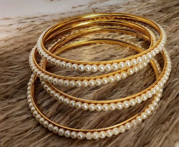 ladies%20bangles%20-Trendy%20pearl%20Bangles%20with%20White%20Pearls/Beads%20churiya%2012%20pcs%20for%20Girls%20and%20Women"%20churiyan%20set%20-%20sizes%202%20or%202.5%20dhai%20-%20Image%205