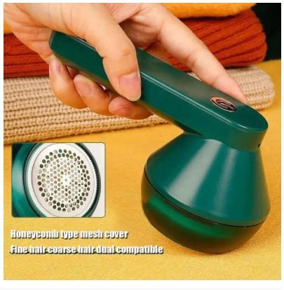 Electric%20Lint%20Remover%20for%20Clothes%20&%20Sweaters%20%7C%20USB%20Rechargeable%20Fabric%20Shaver%20%7C%20Durable%20Lint%20Removal%20Machine%20for%20Sweaters%20%7C%20Perfect%20for%20Fluff,%20Fuzz,%20and%20Hair%20Ball%20Trimming%20-%20Image%205
