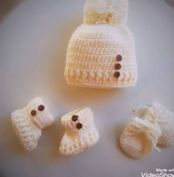crochet%20cap%20shoes%20and%20gloves%20for%20babies%20-%20Image%202