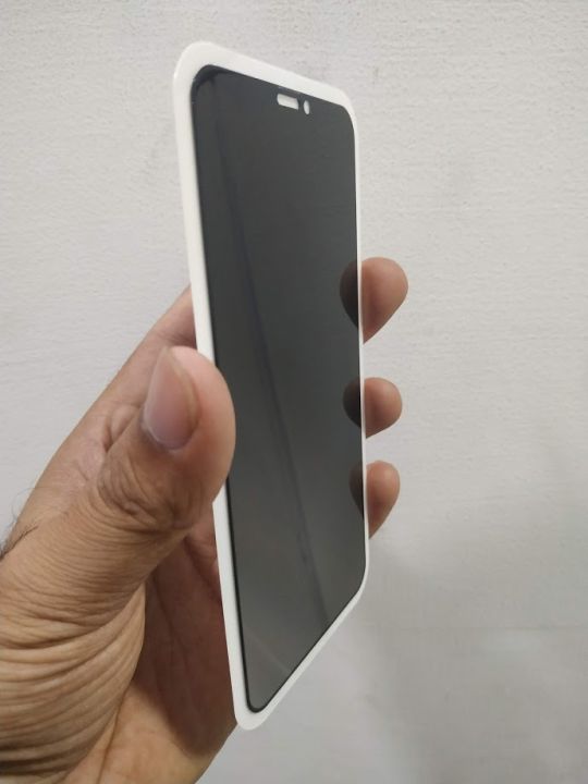 For%20iPhone%2011%20Pro%20Max%203D%20Privacy%20Tempered%20Screen%20Protector%20-%20Black%20-%20Image%204