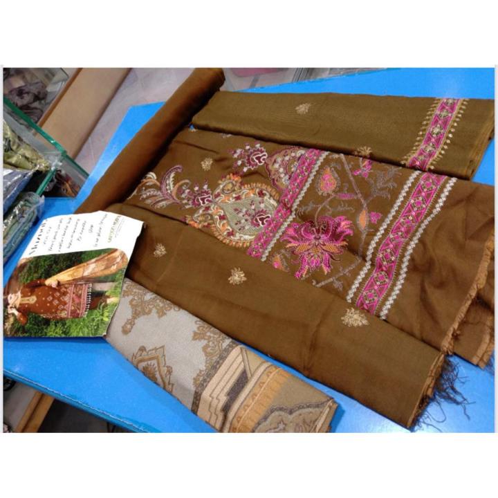 Muznah Brand Winter Collection 2022 3 Piece Unstitched Embroidered Suits for Women