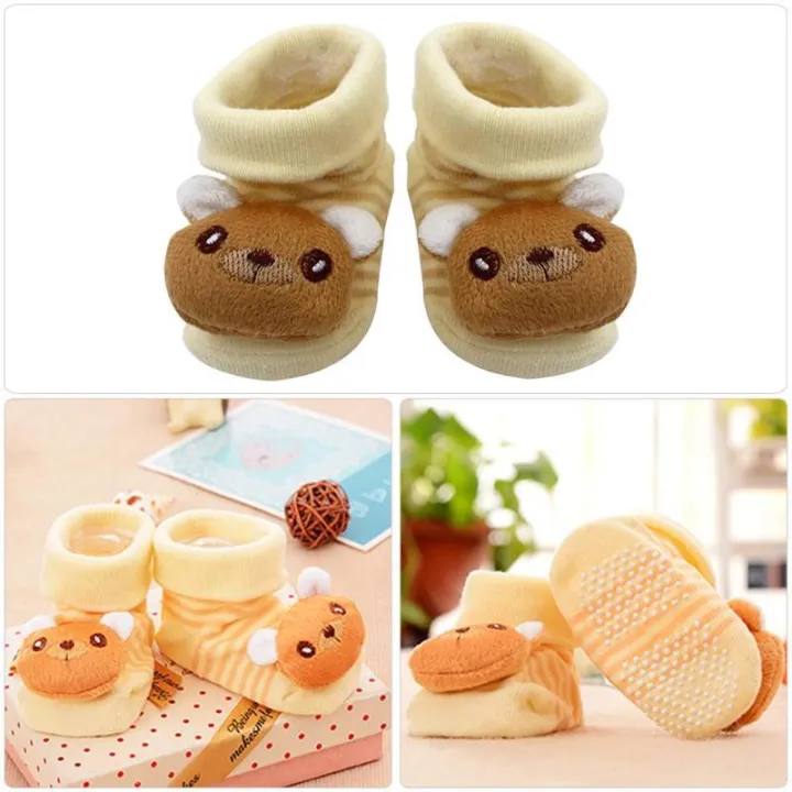 PACK%20OF%202PCS%20%20=%20Cute%20Baby%20Booties%20Fabric%20Shoes%20For%20Winters%20-%200%20to%2012%20Months%20Babies%20-%20Image%205