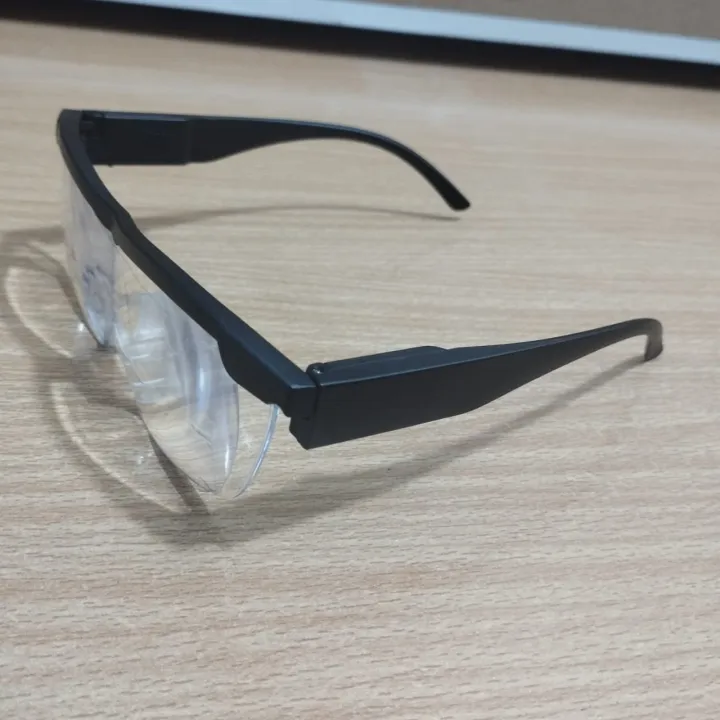 2.0X%20Magnifying%20Glass%20Set%20with%20LED%20Light%20+%20Cell%20Operated%20Magnifier%20for%20Close%20Work%20+%20Reading,%20Sewing,%20Jewelry,%20Leather%20Work,%20Arts%20&%20Crafts,%20DIY,%20PCB%20&%20Circuit%20Board%20Repair%20-%20Image%205