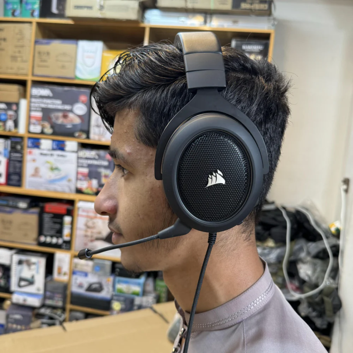 USA%20Lot%20Imported%20Corsair%20Gaming%20Headphones%20-%20Image%202