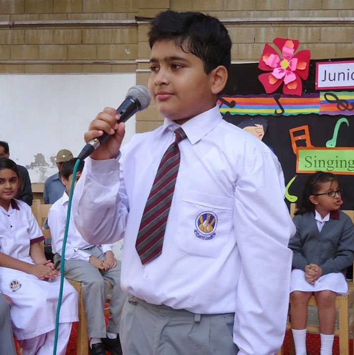The City School Primary Boys Uniform Elastic Tie Gray & Maroon Lining Uniform Tie