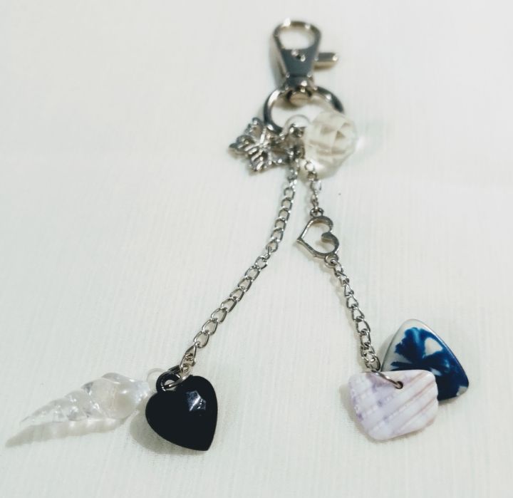 Cute, Unique, White Theme Elegant Keychains, Phone Charms, Bag Tussles | Fashion Hanging Jewelry of Chains, Charms, Beads | Random Style Jewelry | Fashion Accessories | Bag Tussles | Beautiful and Lightweight Jewelry | Trendy Looks