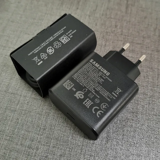 100%25%20Original%20Samsung%2045W%202.0%20Super%20Fast%20Charger%20with%20Type%20C%20to%20Type%20C%20Cable%20(Global%20Certified%20Charger)%20Pd%20Charger%20For%20all%20Mobile%20Phone%20S8%20Ultra,%20Note20%20Ultra,%20Note10%20Plus,%20S22%20ultra%20Galaxy%20S10%20/%20S10E%20/%20S10+%20-%20Image%203