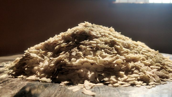 Poha%20Rice%20Flakes%20%E2%80%9C%20Premium%20Poha%20Flattened%20Rice%20%7C%200.5%20kg%20Pack%20of%20Poha%20Rice%20for%20Healthy%20Snacks%20&%20Breakfast%20-%20Image%204