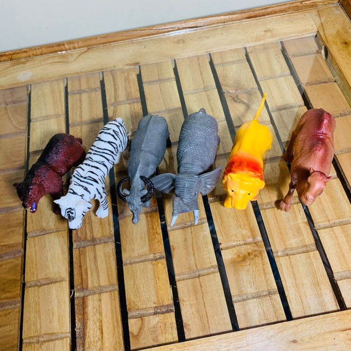 Animal%20Action%20Figures%20Model%20Toy%20Set%20Realistic%20Wild%20Animal%20Educational%20Toy%20(6%20pcs)%20-%20Image%204