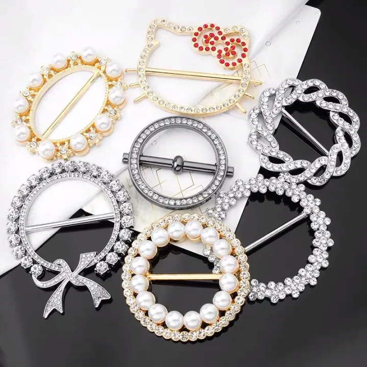%E3%80%90HOT%E3%80%91%20Luxury%20Crystal%20Pearl%20Circle%20Round%20Brooches%20Clothing%20Corner%20Hem%20Waist%20Buckles%20Scarf%20Buckle%20For%20T-Shirt%20Party%20Jewelry%20Accessories%20-%20Image%202