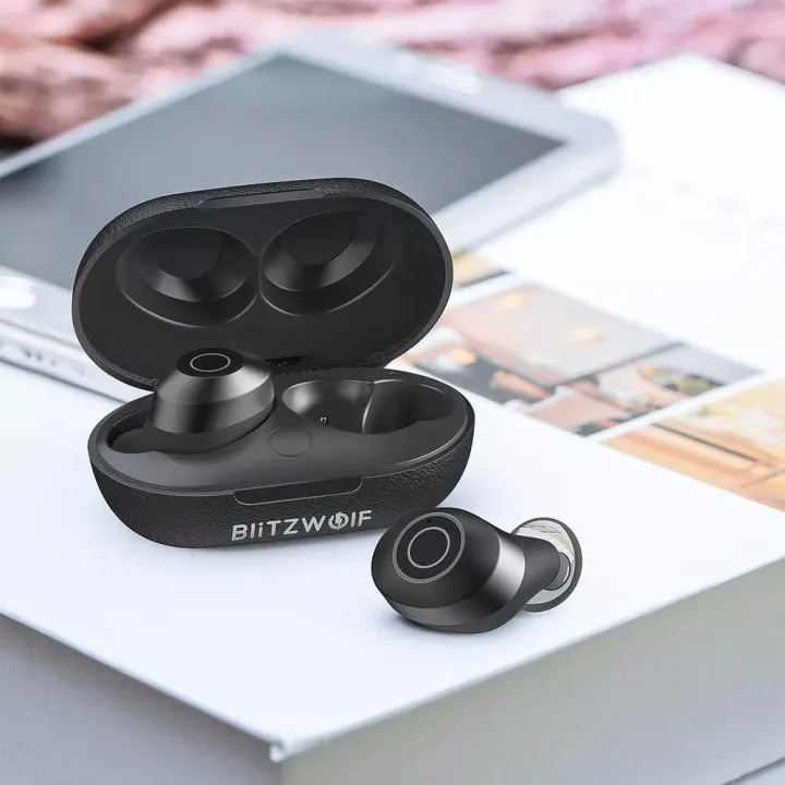 BlitzWolf%20BWFYE5%20Blue%20Bluetooth%20V5.0%20True%20Wireless%20Earbuds%20-%20Image%202