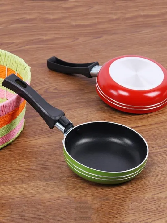 1%20Piece%20Non%20stick%20frying%20pan%20metallic%20bottom%20or%20underside%20isolated%20on%20white%20background,%20-18.5cm%20-%20Image%209
