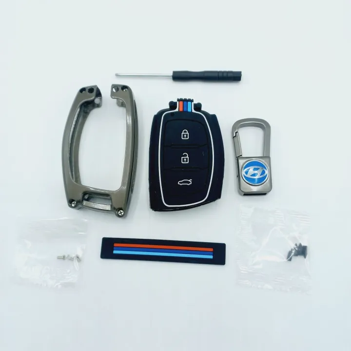 Hyundai%20Tucson%20Key%20Cover%20With%20Metal%20Shell%203-Button%20-%20Image%205