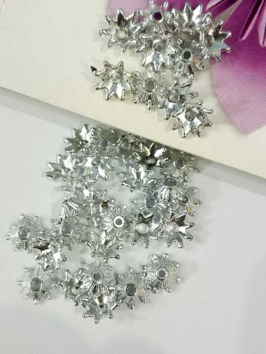 200Pcs%20Bead%20Caps%209x3.5mm%20Gold%20&%20Silver%20Plastic%20Flower%20Bead%20Caps%20for%20Jewelry%20Making%20%7C%20DIY%20Craft%20Accessories%20for%20Necklace,%20Bracelet,%20Earrings,%20Beading%20Supplies%20-%20Image%204