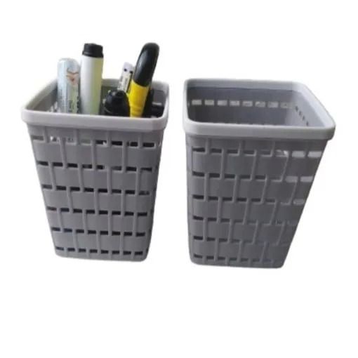 Small Desktop Trash Can Creative Mini Trash Can Hollow Home Office Kitchen Living Room Trash Garbage Cans for Kitchen Office Outdoor