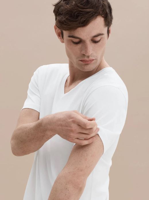 V%20NECK%20T%20SHIRT%20-%20Image%206