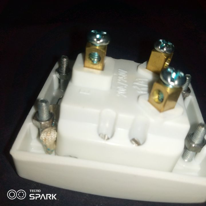 universal%20socket%203%20pin%20multi%20plug%20socket%20AC%20220v%20with%20light%20indicator%201/2/4/10pcs%20-%20Image%204