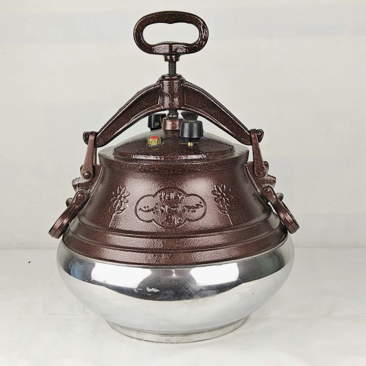 Afghani%20Messi%20Pressure%20Cooker%20Brown%20color%20with%203%20Values%20one%20bypass%20valve%20to%20prevent%20excessive%20Safety%20Value,5,8,10,%20and%2015%20Liters%20-%20Image%208