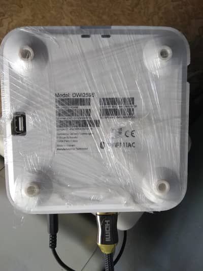 Etisalat%20Android%20Box%20with%20(3%20in%201%20Remote)%20(Original%20Branded)%20-%20Image%204