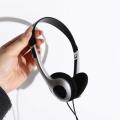 Classic Over Ear Earbud Retro Headphone 3.5mm Vintage Y2k Headphones Wired 80s 90s Retro Headset Lisening Music. 