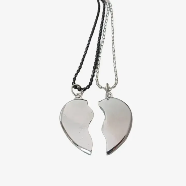 Heavy%20Silver%20Magnetic%20Broken%20Heart%20Necklace%20Locket%20-%20Heavy%20Metal%20Magnetic%20Heart%20Pendant%20Necklace%20Gift%20For%20Friends%20Couples%20-%20Image%203