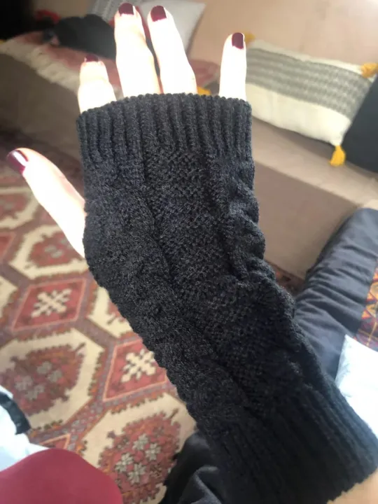 Black%20Fingerless%20Gloves%20For%20Girls%20Warmth%20Long%20Stretchy%20Mittens%20-%20Image%204