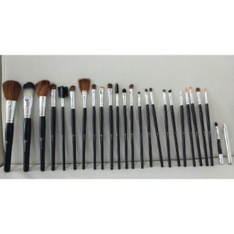 Glamorous%20Face%20Professional%20Brush%20Kit%20(24%20piece)%20-%20Image%205