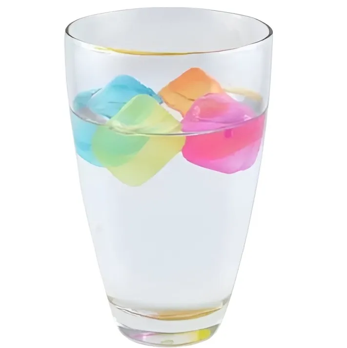 Reusable%20Ice%20Cubes%20in%20diffrent%20colors%20Pack%20of%2012%20/Square%20shape%20Ice%20cubes%20in%20plastic%20material%20-%20Image%202