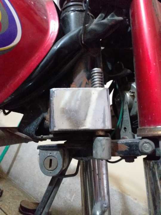 Motorcycle%20Side%20Lock,%20Shining%20Silver%20Lock,%20Bike%20Push%20lock,%20Fix%20with%20Welding,%20Heavy%20Duty%20full%20security%20Handle%20Lock,%20Lahori%20Lock,%20High%20quality%20BMW%20lock%20with%20computerized%20key%20-%20Image%207