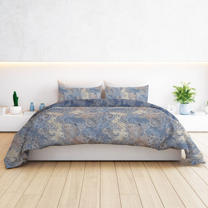Molty Razai 2024 (Winter Quilt)