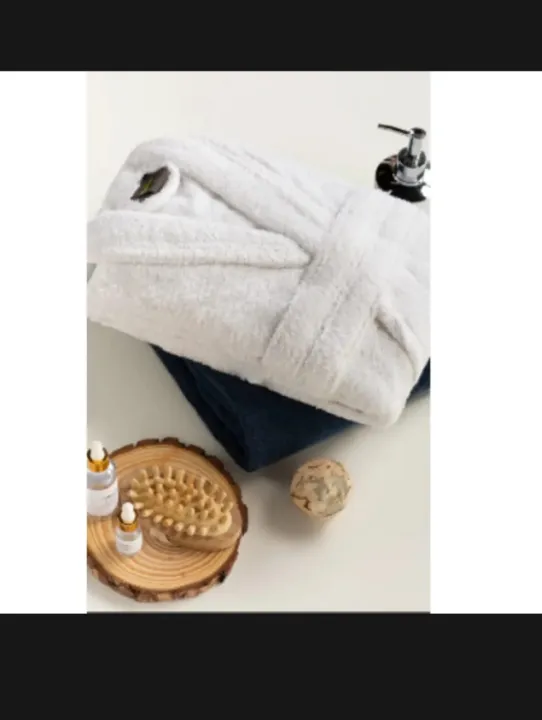Made%20of%20100%25%20Combed%20Cotton%20Bathrobe%20(Shawl%20Coller)%20For%20Men%20and%20Women%20Medium%20&%20Large%20-%20Image%204