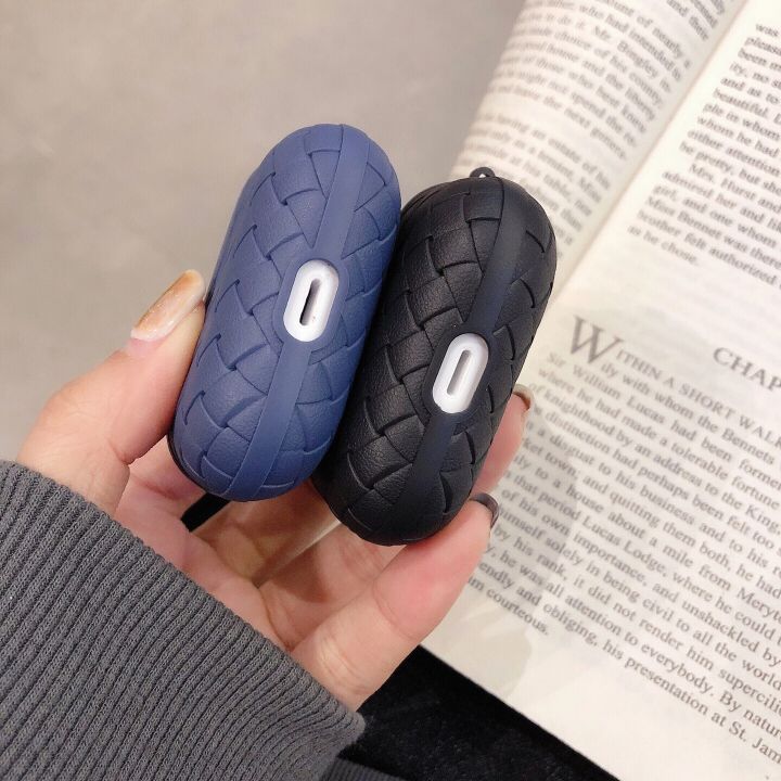 WOVEN%20Case%20&%20Cover%20For%20EarPods%20Pro%20&%20Audi0nic%20Pro%20Plus%20%7C%20Silicone%20Case%20With%20Hook%20/%20Safe%20&%C2%A0Reliable%20Material%20/%20Washable%20/%20Adjustable%20&%20Soft%20%7C%20Earphone%20Protector%20%7C%20RANDOM%20COLOURS%20-%20Compatible%20On%20Earpods%20Pro%20/%20Audi0nic%20Pro%20Plus%20&%20Airbud%205%20-%20Image%202