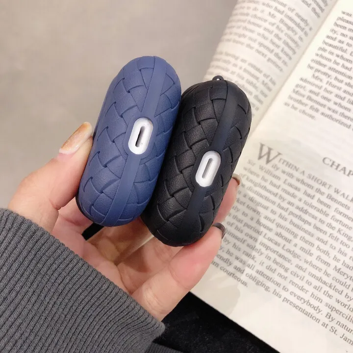 WOVEN%20Case%20&%20Cover%20For%20EarPods%20Pro%20&%20Audi0nic%20Pro%20Plus%20%7C%20Silicone%20Case%20With%20Hook%20/%20Safe%20&%C2%A0Reliable%20Material%20/%20Washable%20/%20Adjustable%20&%20Soft%20%7C%20Earphone%20Protector%20%7C%20RANDOM%20COLOURS%20-%20Compatible%20On%20Earpods%20Pro%20/%20Audi0nic%20Pro%20Plus%20&%20Airbud%205%20-%20Image%202
