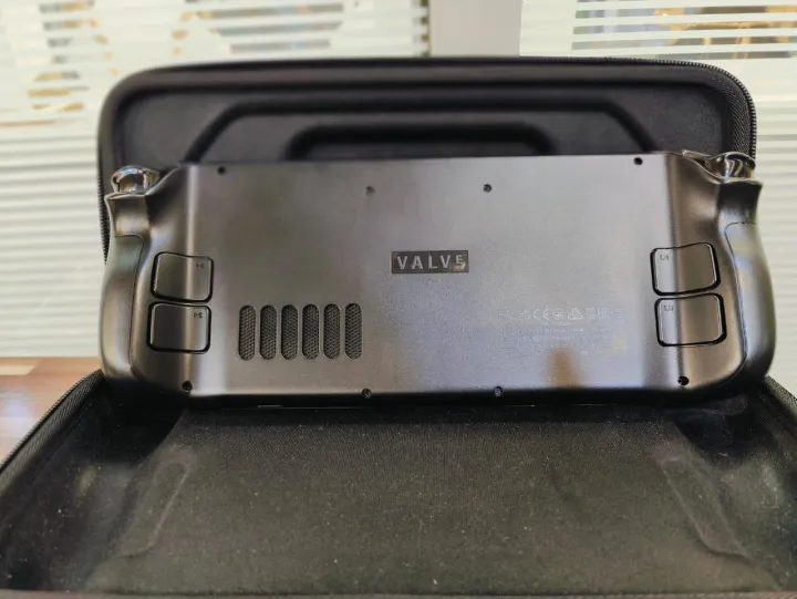 Steam%20Deck%201TB%20All%20in%20one%20portable%20PC%20gaming.%201%20YEAR%20WARRANTY%20512%20GB%20card%20gift%20-%20Image%204