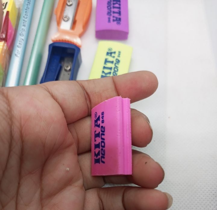 Stationery%20pack%20for%20school%20kids%20&%20office%20use%20-%20Image%207