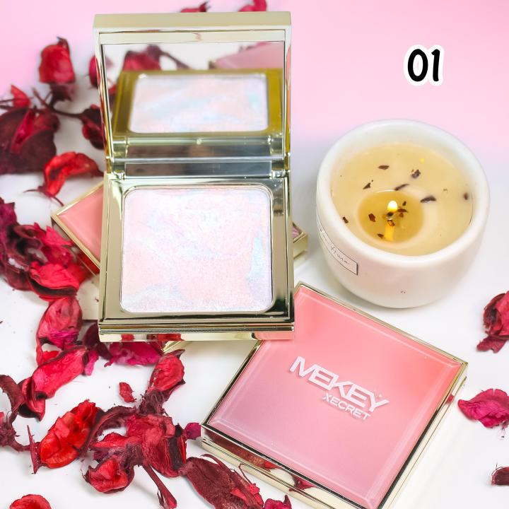 Mekey Xecret Glow Highlighter Palette in shade 01