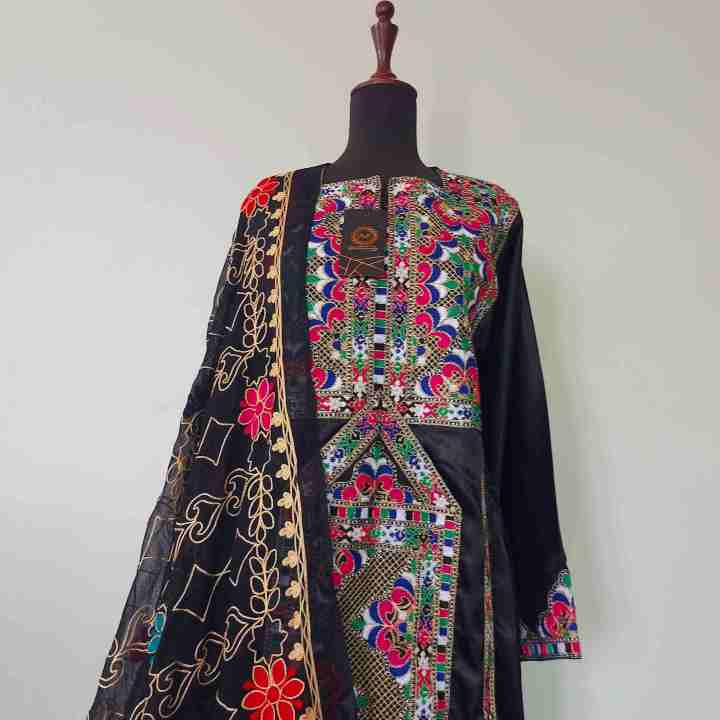LADIES%203PCS%20STITCHED%20BALOCHI%20DRESS%20-%20Image%206