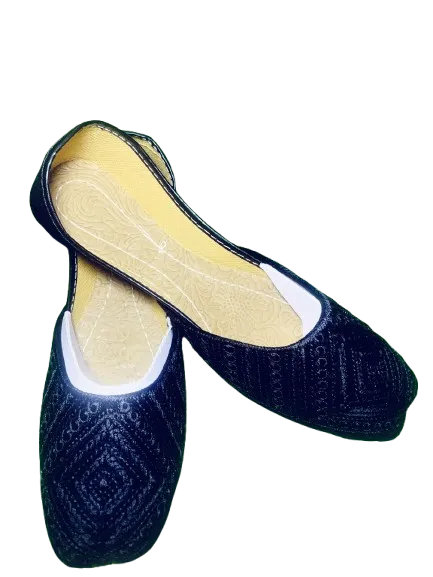 Black%20Embroidered%20Ladies%20Khussa%20-%20Image%202