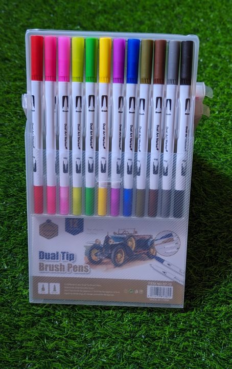 Keep%20Smiling%20Dual%20Tip%20Brush%20Pen%20Art%20Marker%2012%20Pcs%20Set%20-%20Image%205