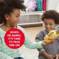 Hasbro: PEEING PUP (E3043). 