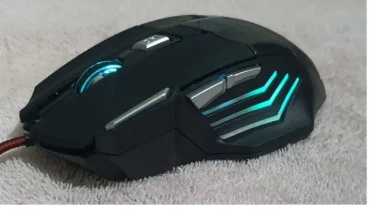 G950%20gaming%20mouse%20-%20Image%202