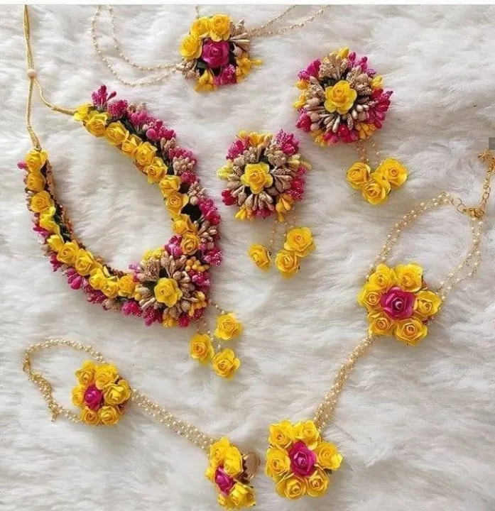 Dark%20Yellow%20%20Handmade%20Mayyon%20and%20Mehndi%20Jewelry%20Bridal%20shower%20jewellery%20-%20Image%203