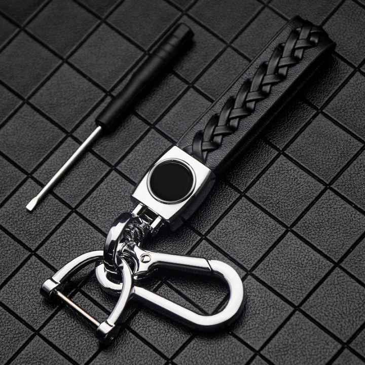 Toyota%20(NEW)%20Leather%20Braided%20Metal%20Car%20%20Toyota%20Logo%20/%20Monogram%20Keychain%20with%20Keyring%20for%20Toyota%20Corolla%20Yaris%20Fortuner%20Prius%20Aqua%20Land%20Cruiser%20-%20Fashion%20Auto%20Decoration%20Premium%20-%20Black/Brown%20-%20Image%207