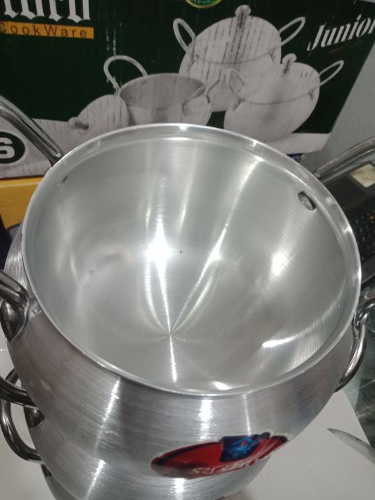 Belly%20Cooking%20Pot%20set%20with%20different%203%20Sizes,%20Capacity%203%20Liters,%205.5%20Liters%20and%208%20Liters%20Made%20in%20Pakistan%20-%20Image%209