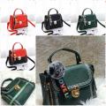 CLASSIC LADIES HAND BAG FOR WOMEN. 