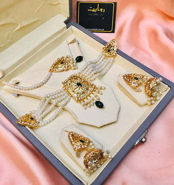 Rawayat%20Jewellery%20-%20Choker%20Set%20For%20Girls%20-%20Hyderabadi%20Choker%20Set-26%20(Maroon)%20-%20Jewellery%20for%20Girls%20-%20Image%204