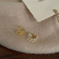 Double Layer Pearl Clip Earrings for Women Rhinestones Zircon Chain Ear Cuff No Piercing Earring Clips Korean Style Female Jewelry Gifts. 