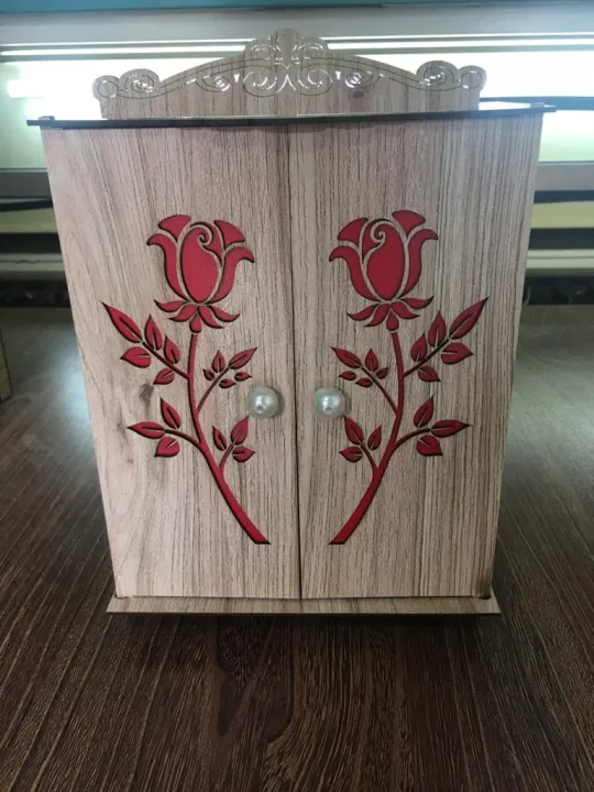 Wooden%20Small%20Almari%20-%20Image%205