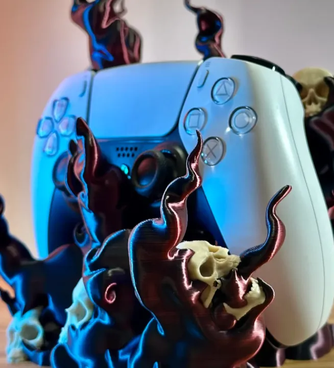 Spooky%20Controller%20Stand%20-%20PlayStation/Xbox%20Switch%20Halloween%20Scary%20Controller%20Stand%20Compatible%20for%20all%20Controllers%20and%20PC%20Controllers,%20Unique%20Halloween%20Desk%20Organizer%20for%20Gamers%20-%20Image%205